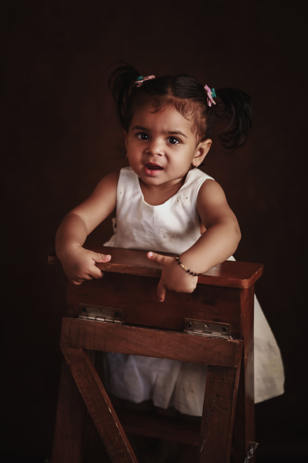 Rustic Bloom Portraits (5)