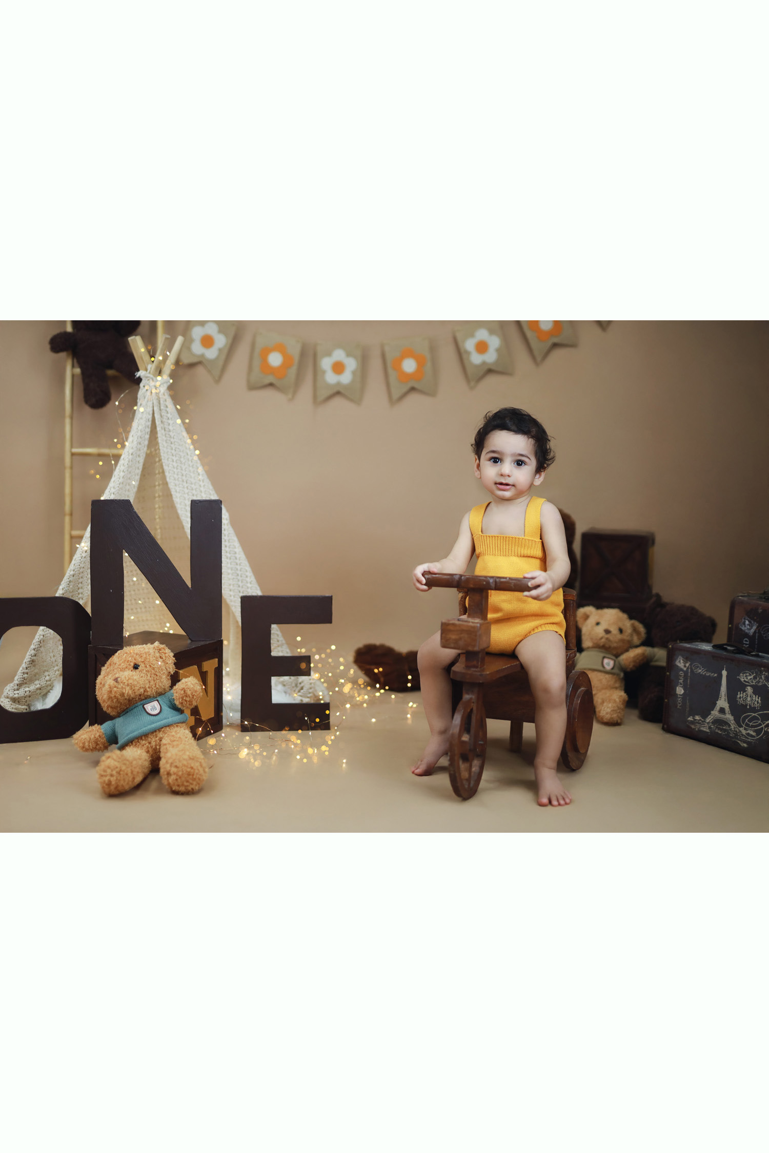 Boho-Tent-with-Teddies-7