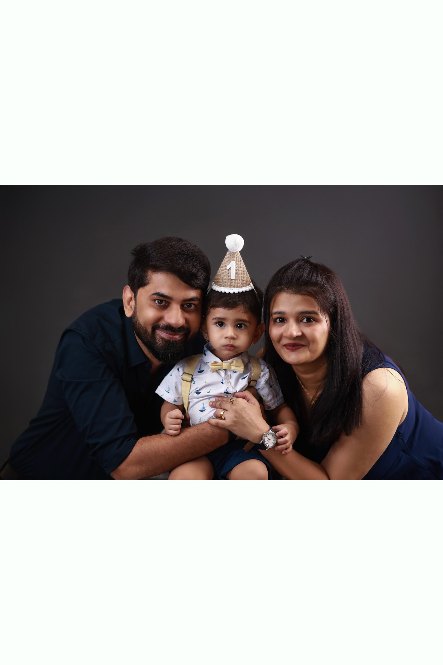 Gray-background-potraits-3