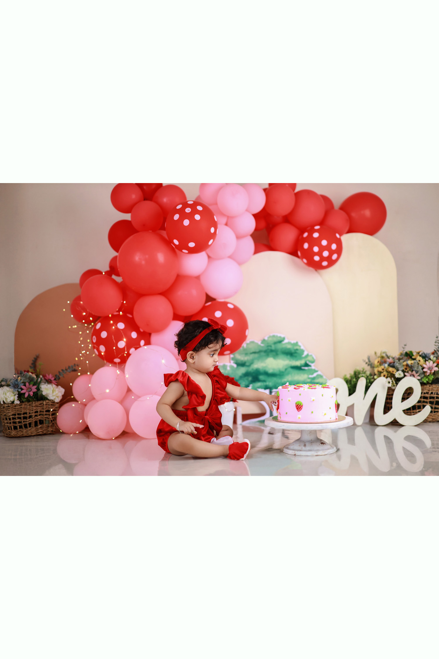 Red-Baloon-Cake-Smash-4